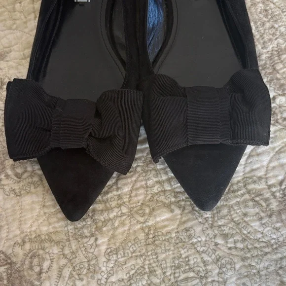Prada Black Suede Bow Flats - Picture 6 of 7